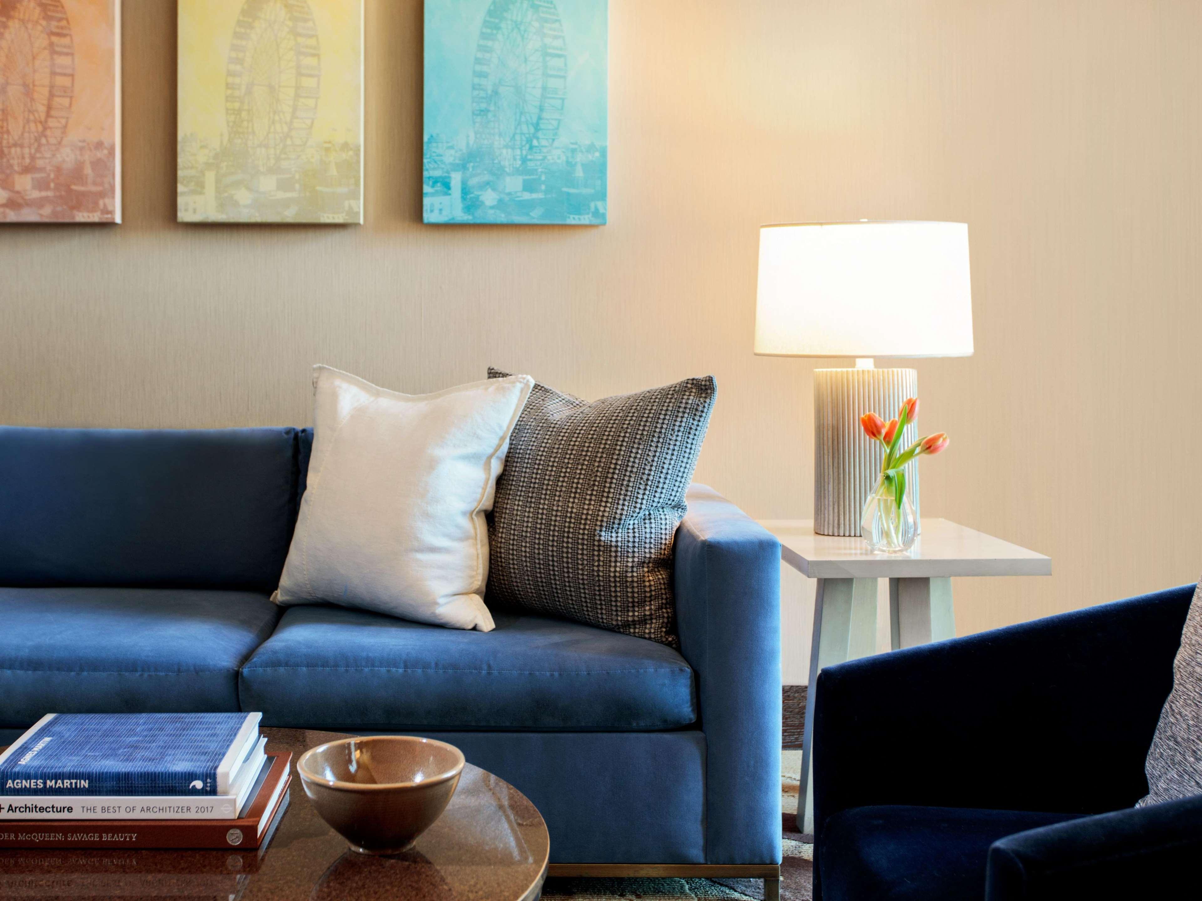 The Royal Sonesta River North Hotel 4*