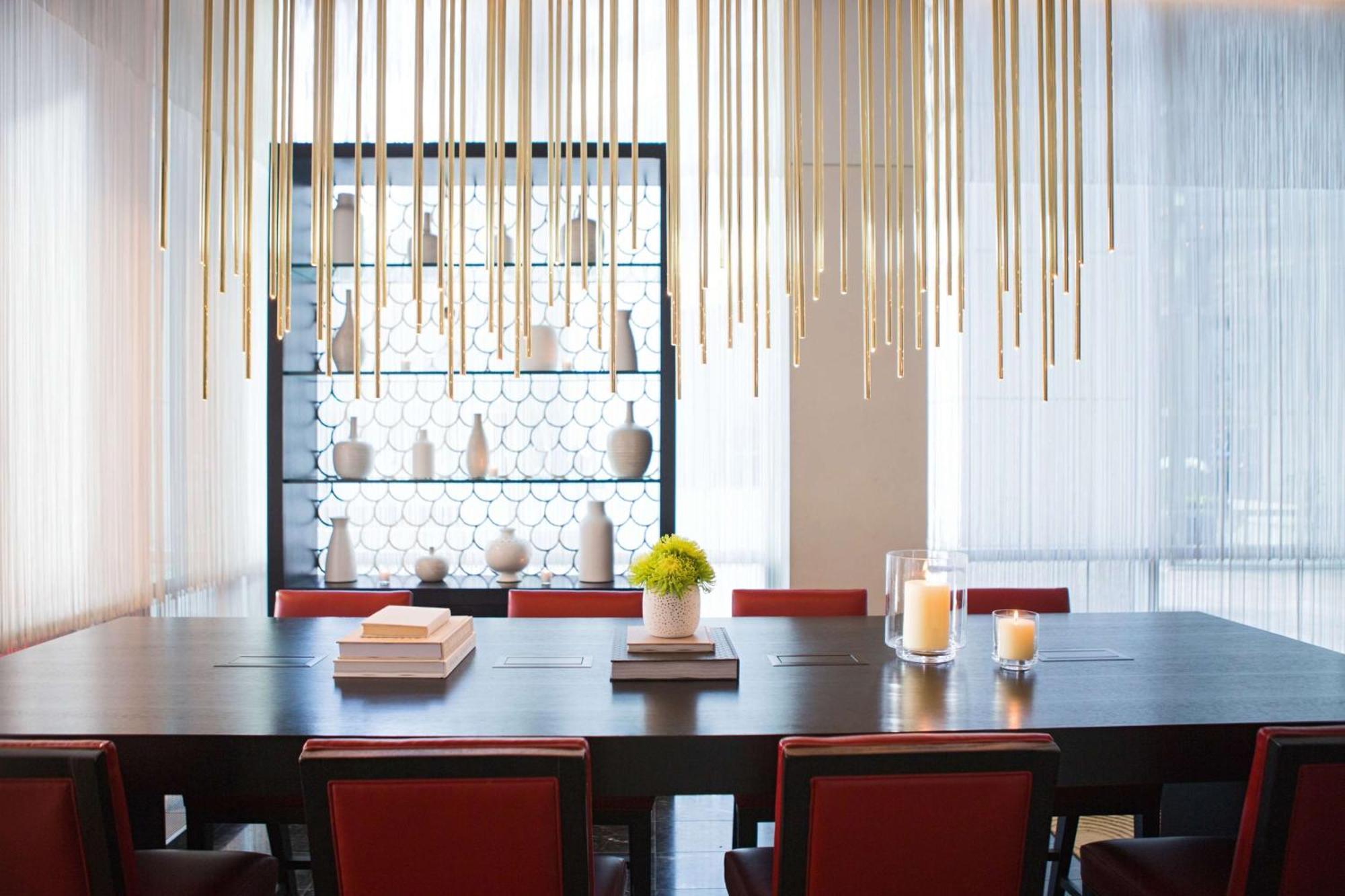 The Royal Sonesta River North