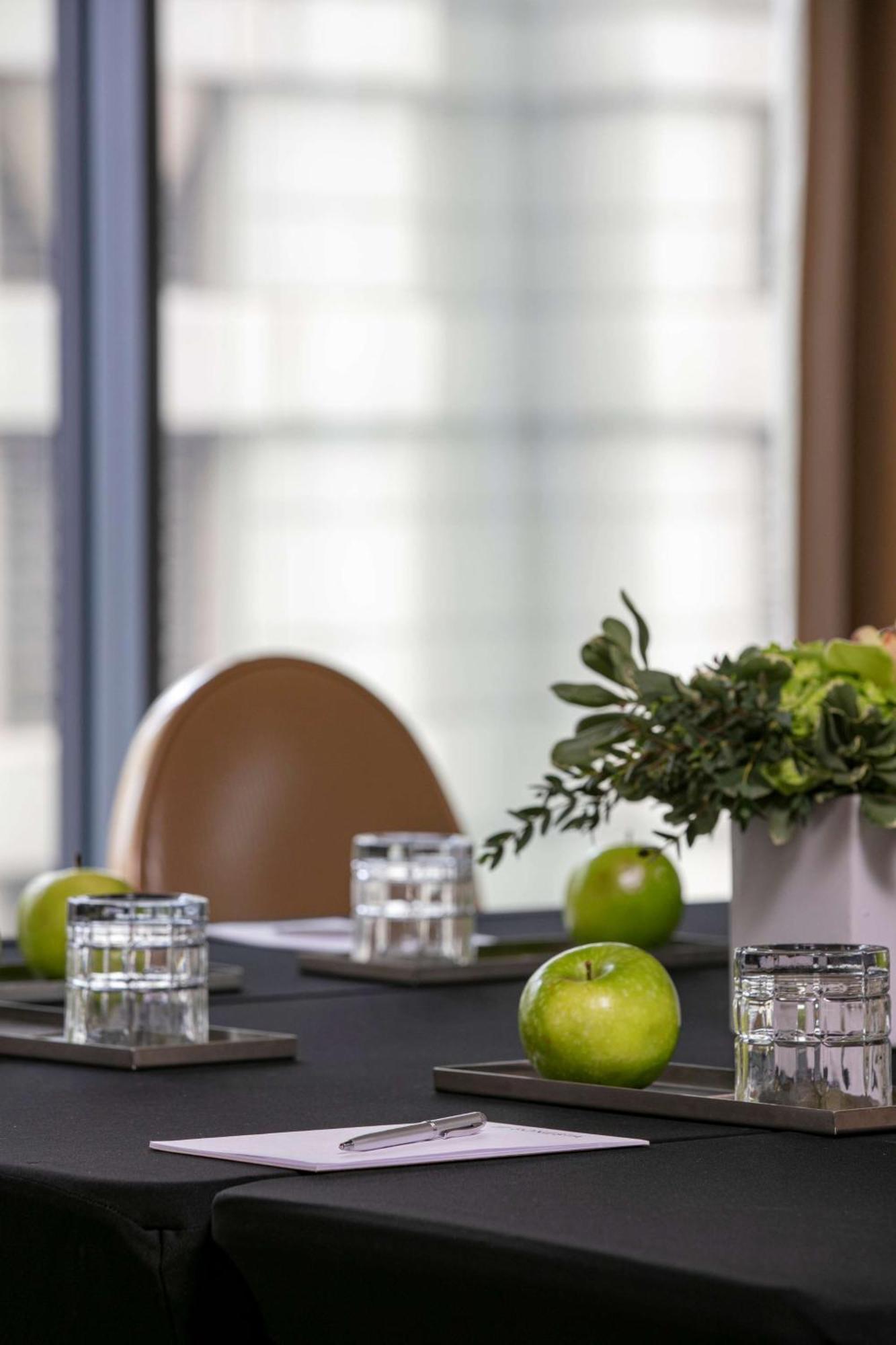 The Royal Sonesta River North Hotel Chicago