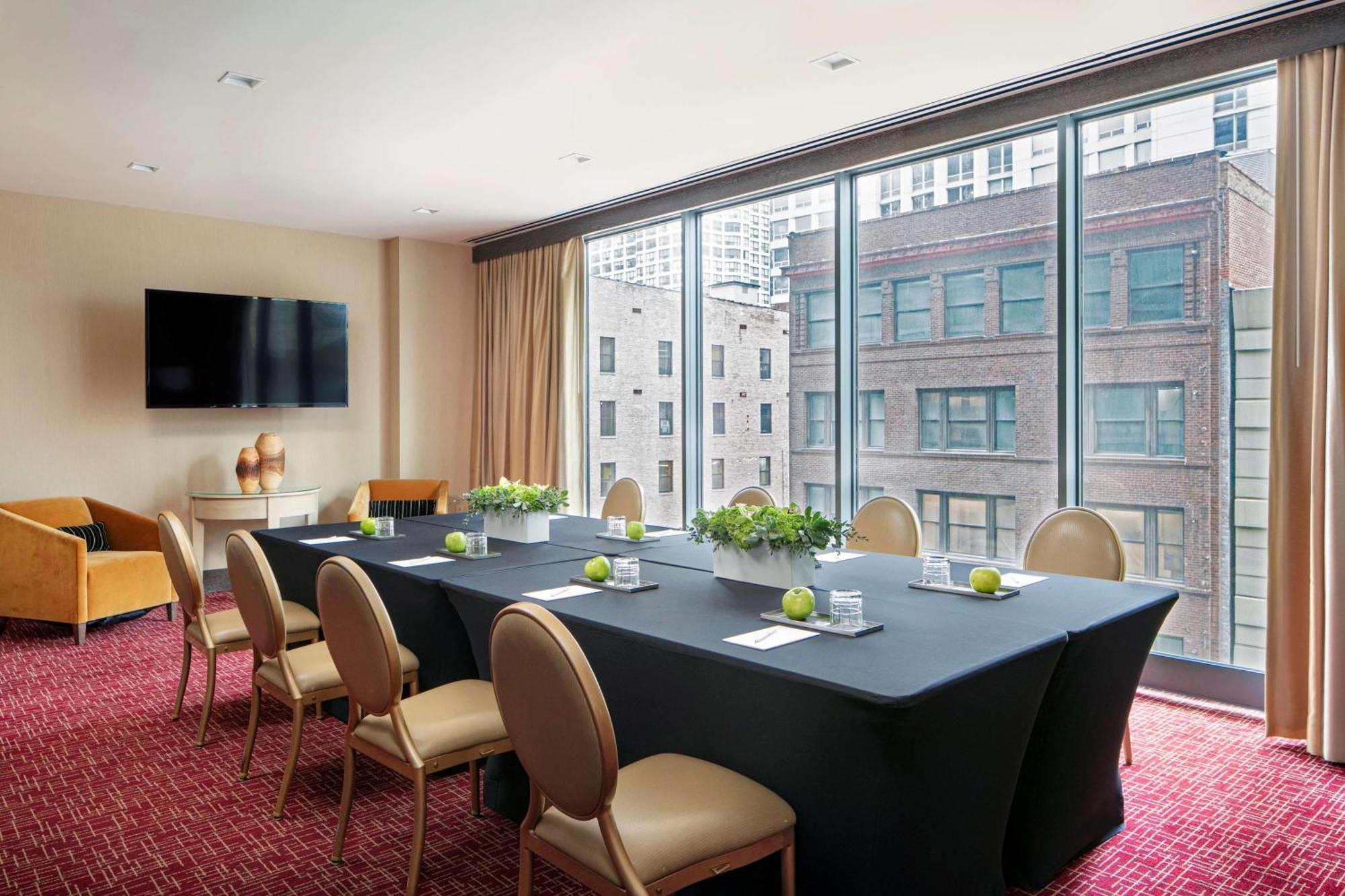 The Royal Sonesta River North