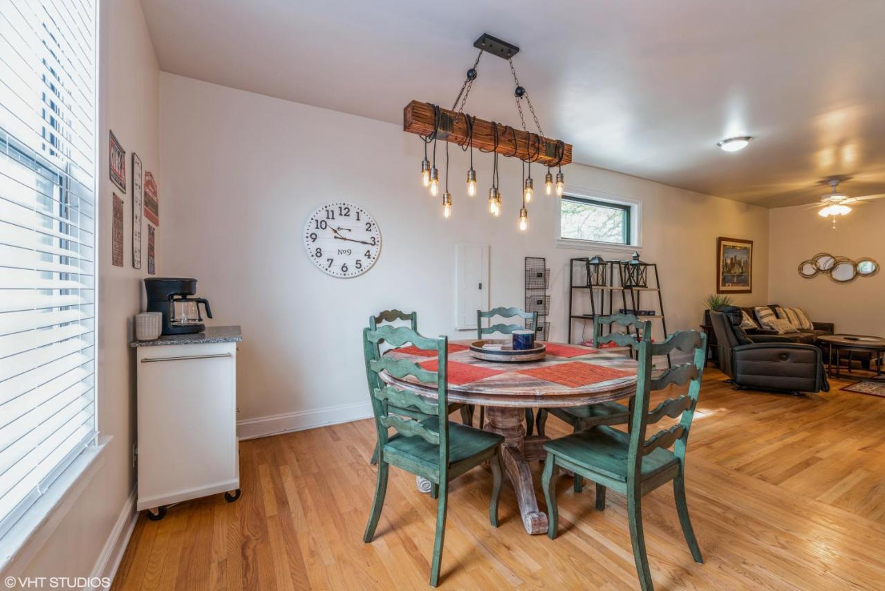 Apartment Belmont & Racine - Walk To Wrigley & Southport Corridor & Belmont L Train Station! *