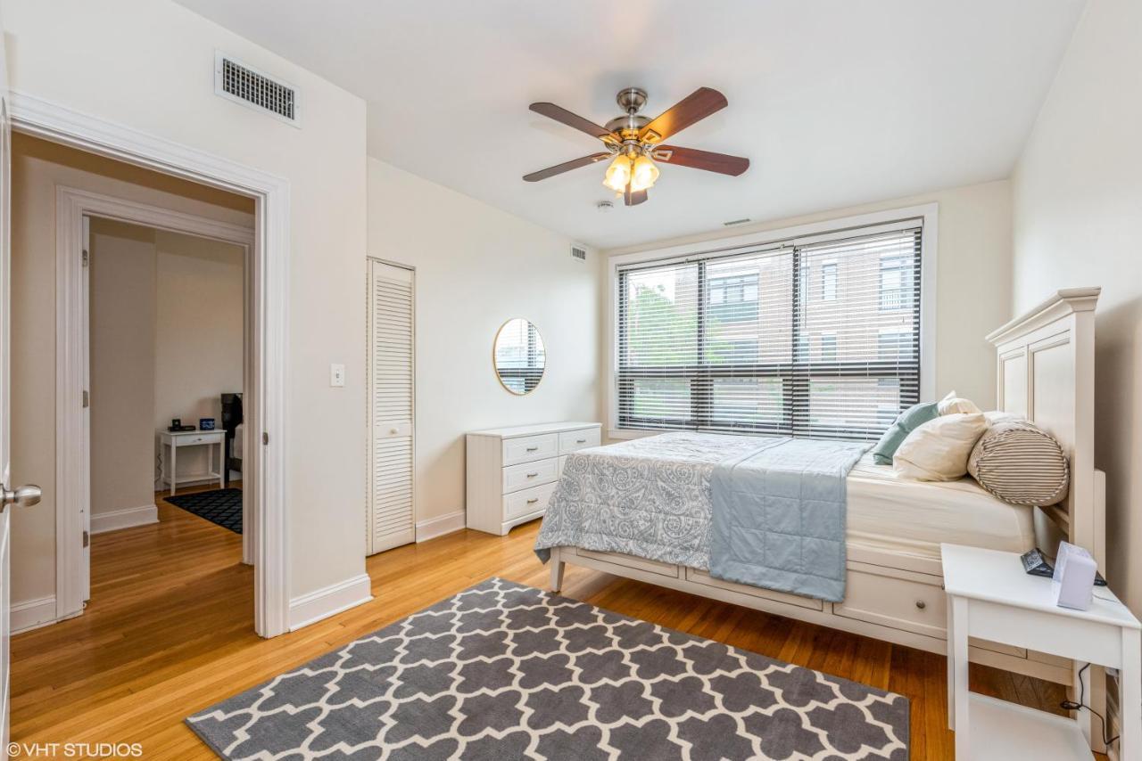 Belmont & Racine - Walk To Wrigley & Southport Corridor & Belmont L Train Station! Apartment Chicago