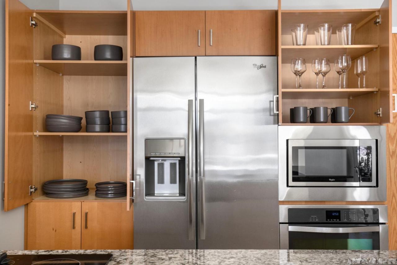 Streeterville 1br W Terrace Gym Nr Riverwalk Chi-997 * Chicago