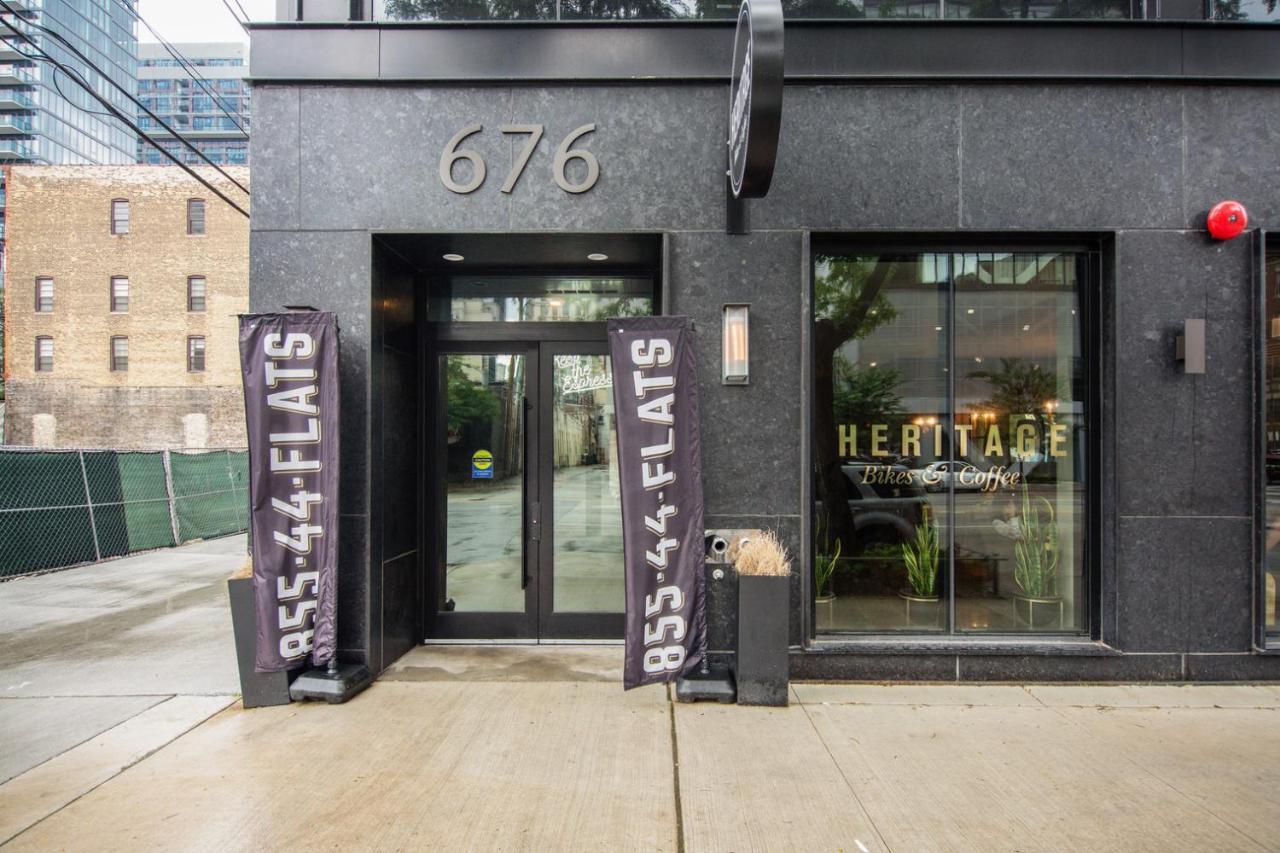 River North 1br W Gym Lounge Roof Nr Riverwalk Chi-896 Apartment