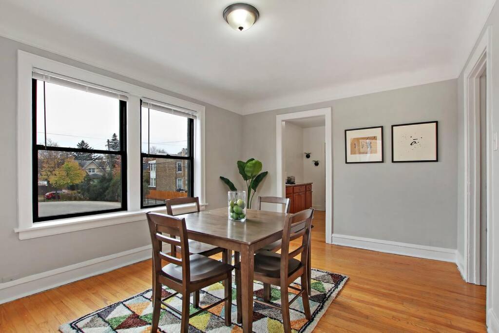 1br Vibrant & Inviting In - Montrose 2e Chicago
