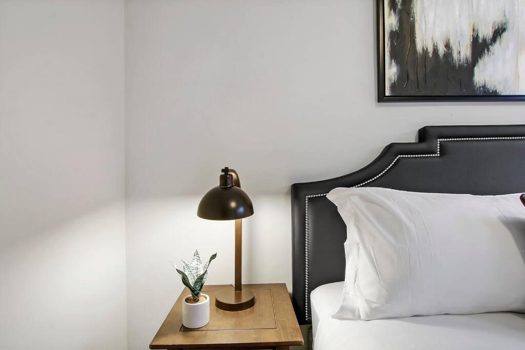 1br Vibrant & Inviting In - Montrose 2e Chicago