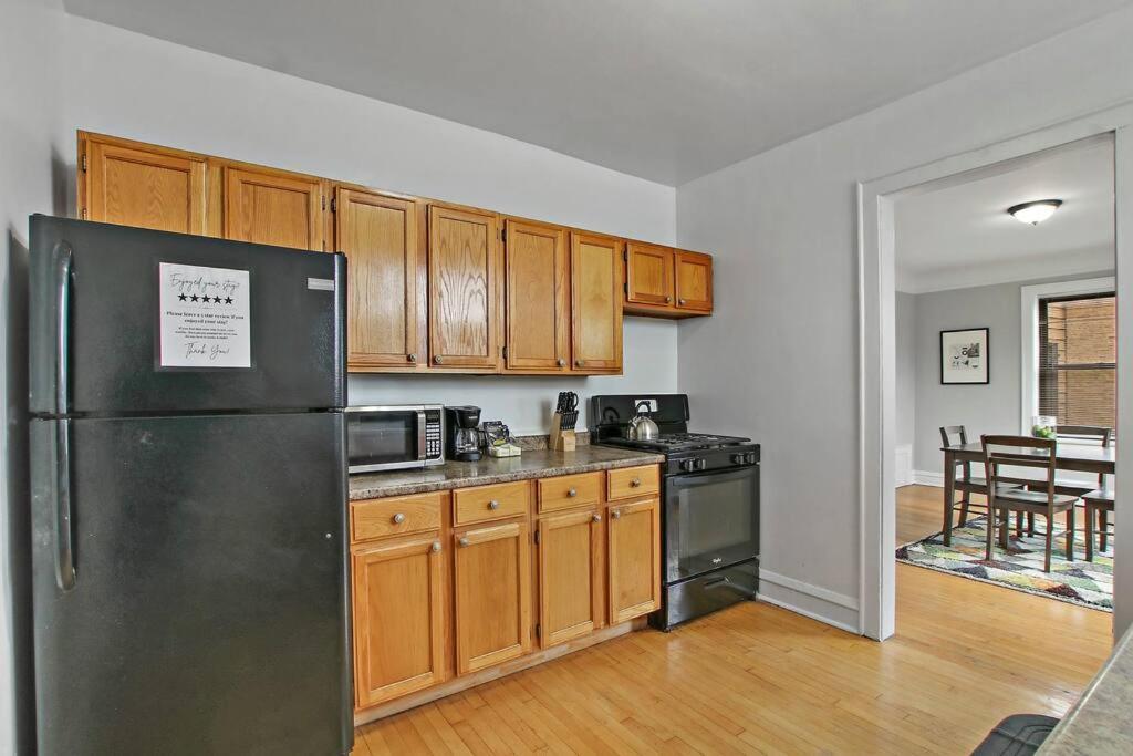 1br Vibrant & Inviting In - Montrose 2e * Chicago