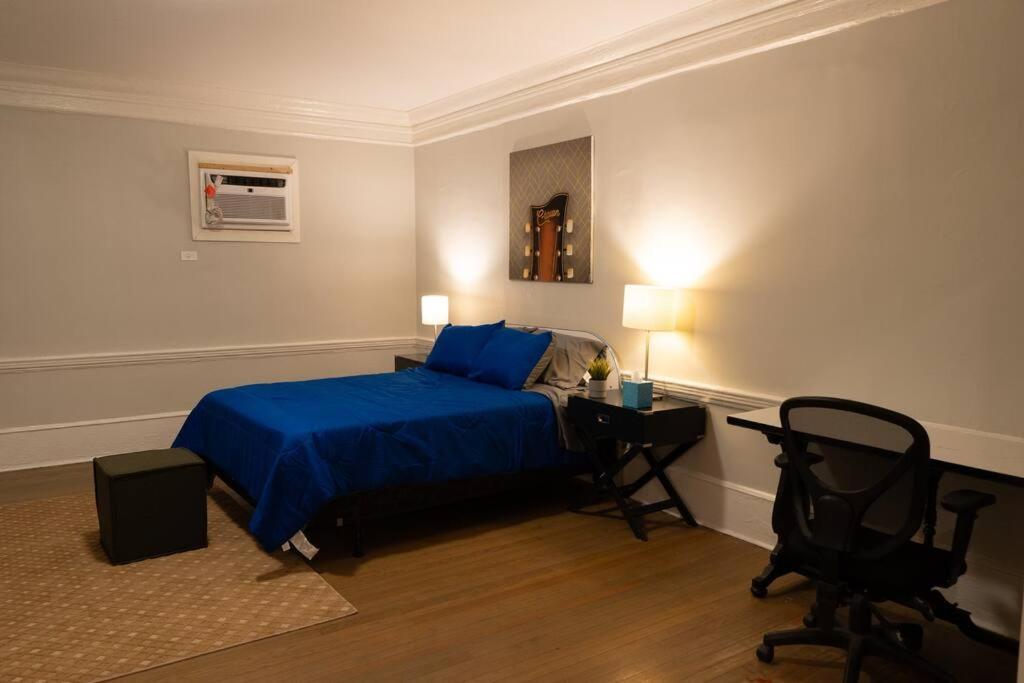 Charming 4br Unit In Historic Hyde Park Near Beach Chicago