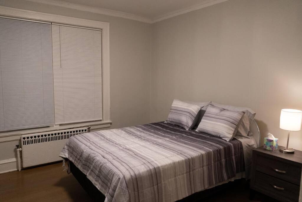 Charming 4br Unit In Historic Hyde Park Near Beach *