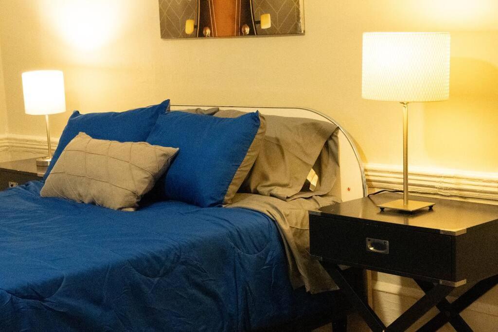 Charming 4br Unit In Historic Hyde Park Near Beach Apartment