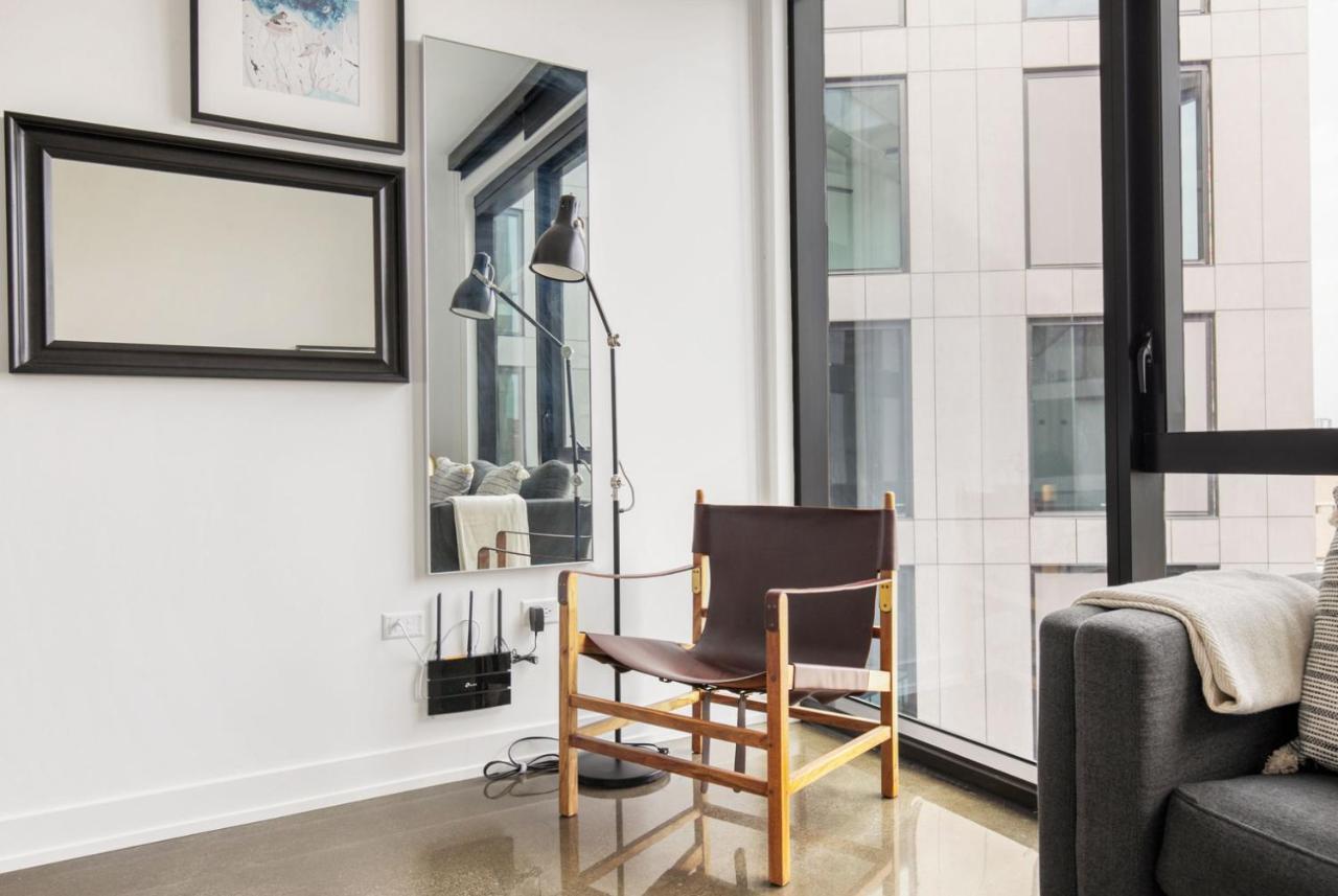 Apartment Pilsen W Rooftop Dog Run Gym Nr L Chi-993