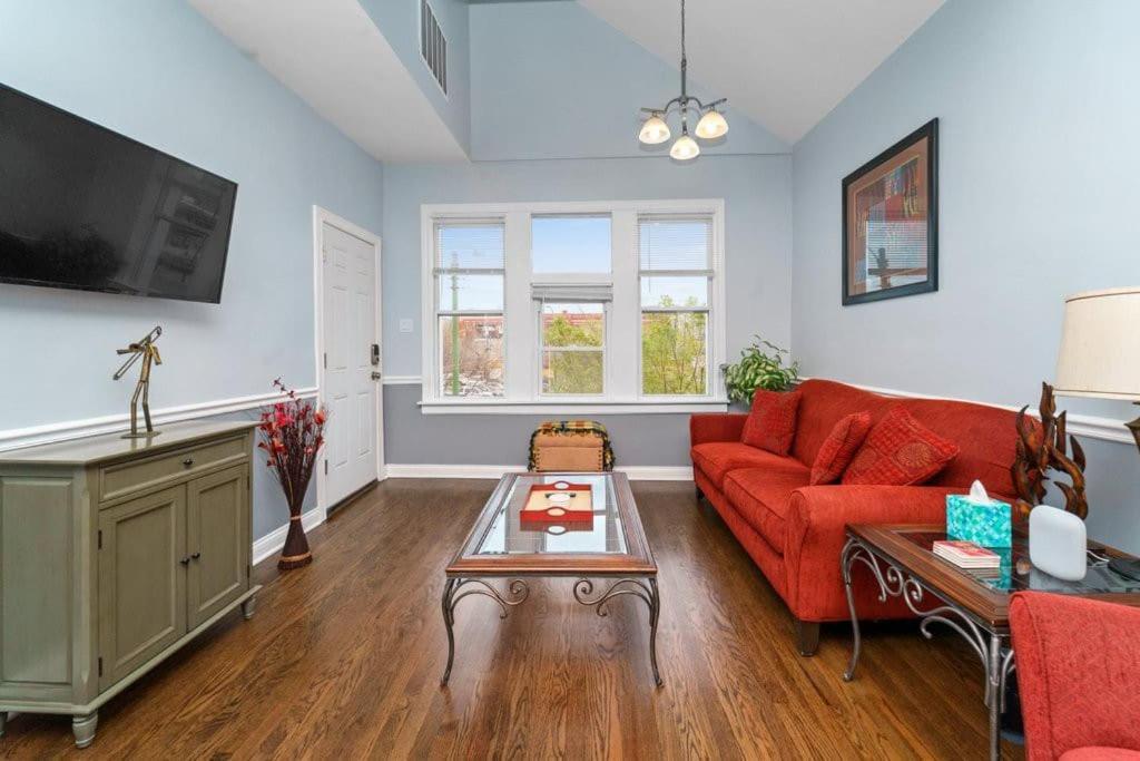 Apartamento Cozy, Top-floor 3br Loft With Balcony In West Town Chicago