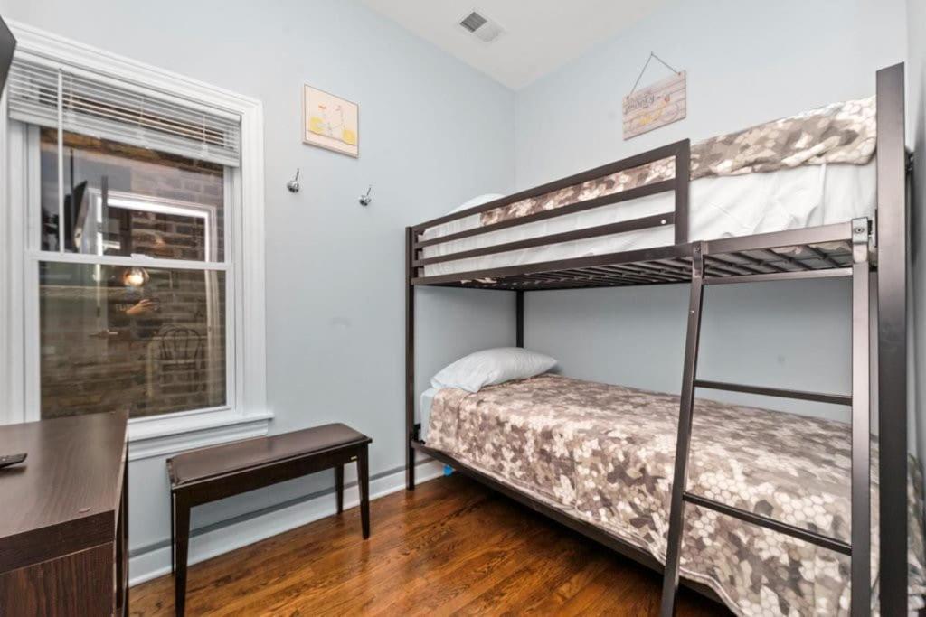 Apartamento Cozy, Top-floor 3br Loft With Balcony In West Town *