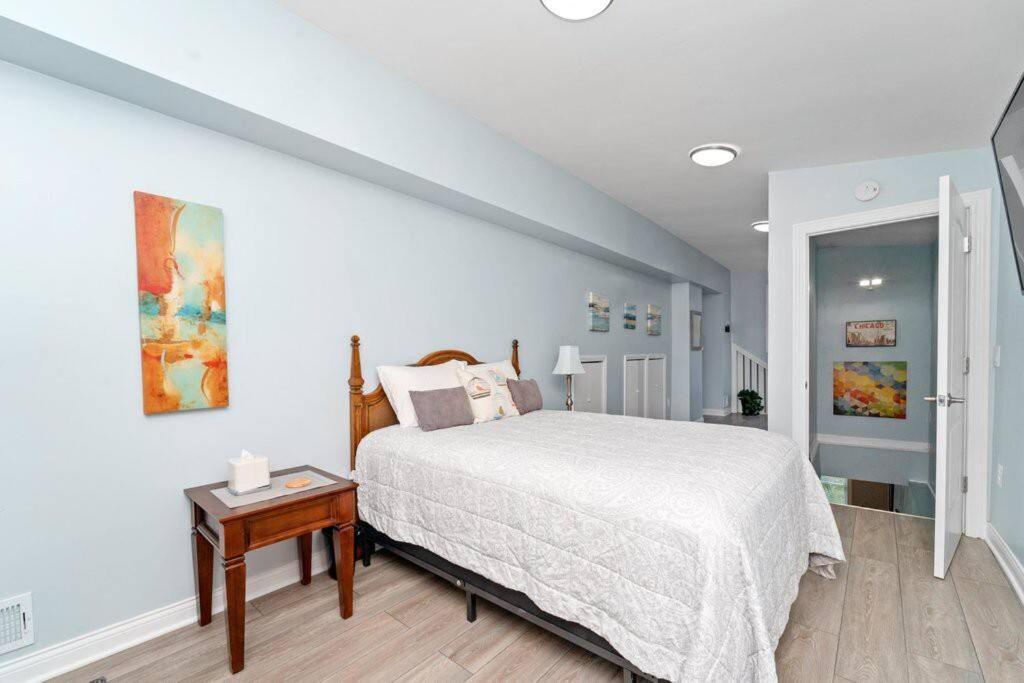 Apartamento Cozy, Top-floor 3br Loft With Balcony In West Town Chicago