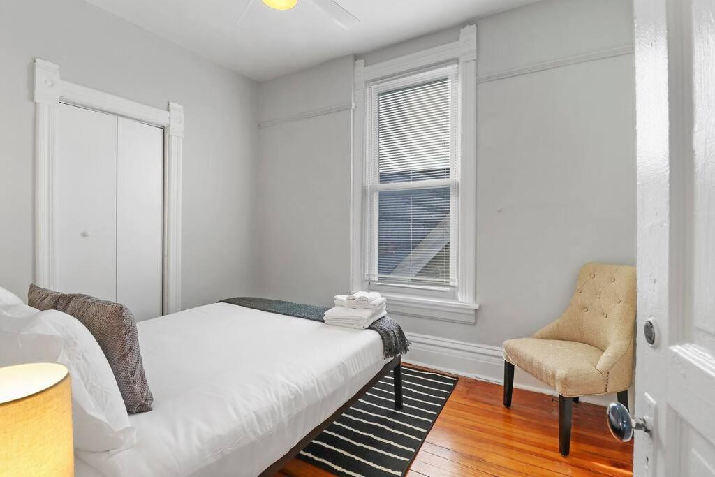 2br Bright And Lovely - Leland 3