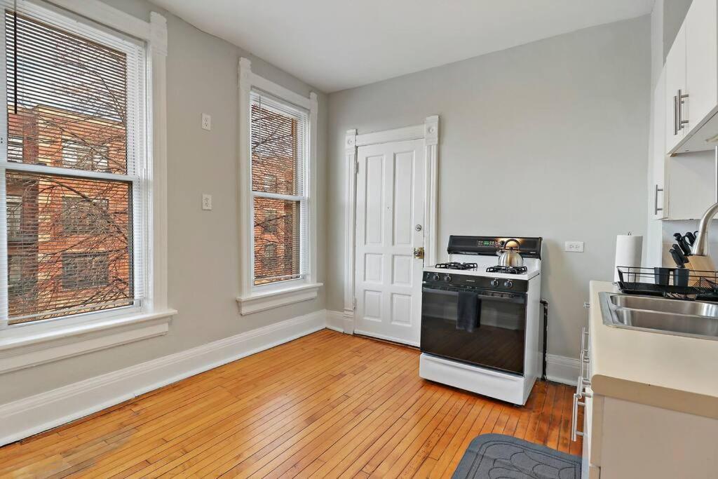 2br Bright And Lovely - Leland 3