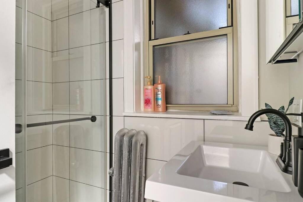 Apartment Elegant 2br - Montrose 1a