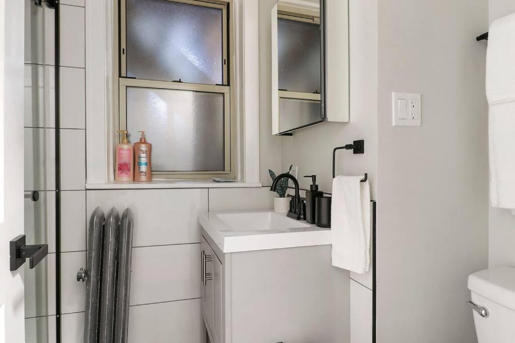Elegant 2br - Montrose 1a