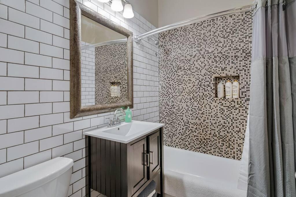 The Village By Dakota Gal Digs Casa de Férias Chicago