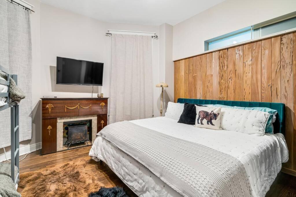 Holiday home The Village By Dakota Gal Digs Chicago