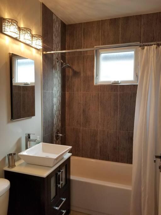 Appartement Nice And Cozy. Sleeps 5. Chicago