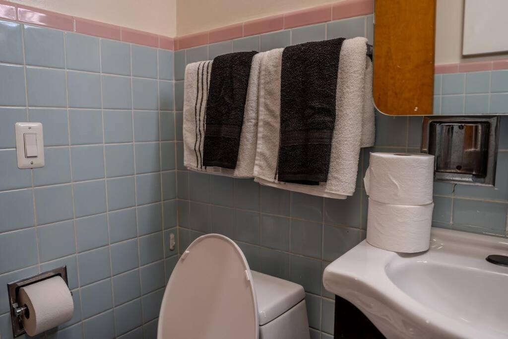 Apartment Living Bliss 3br Gem Near Parks And Dining Chicago