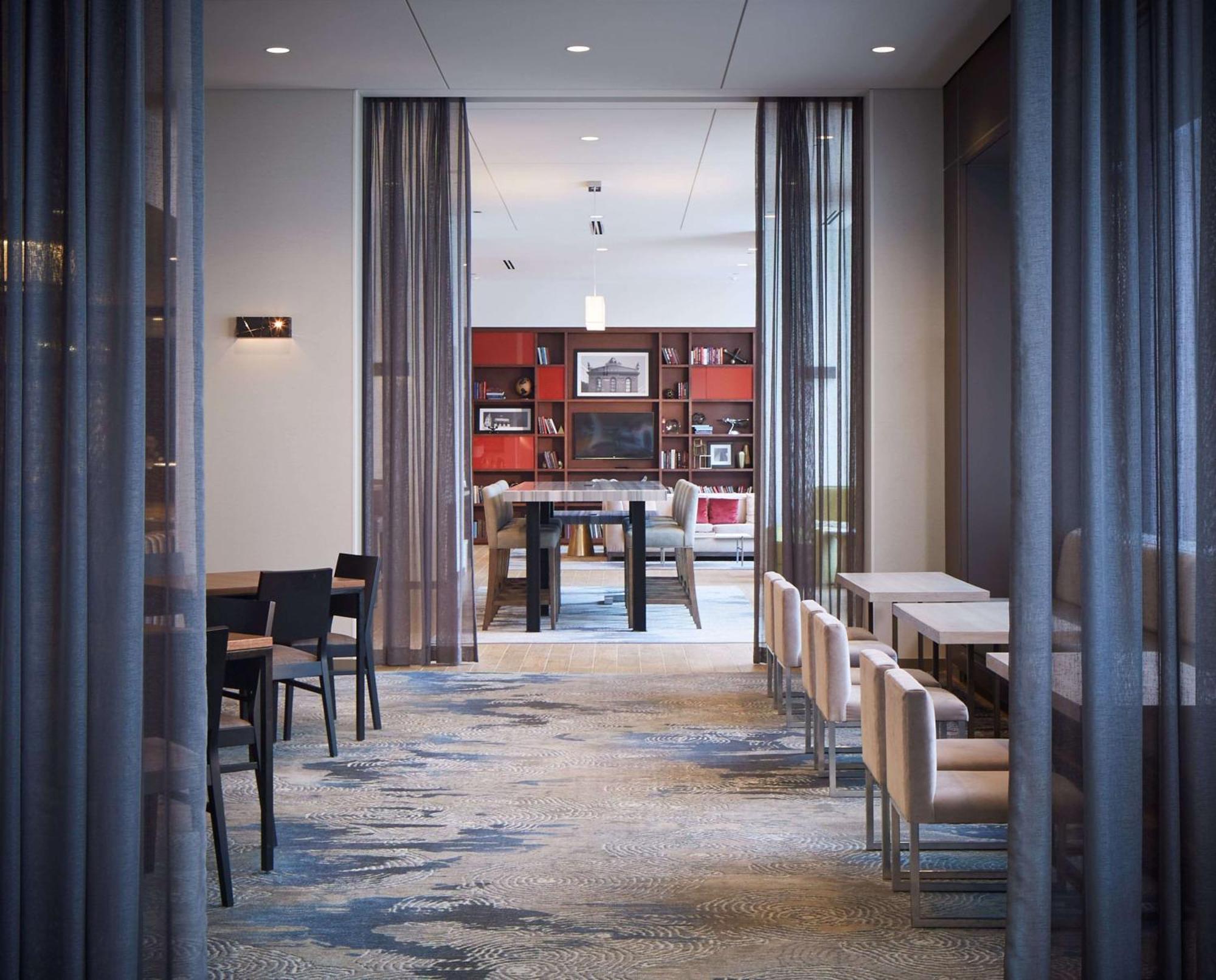 Hampton West Loop Fulton Market Area 3* Chicago