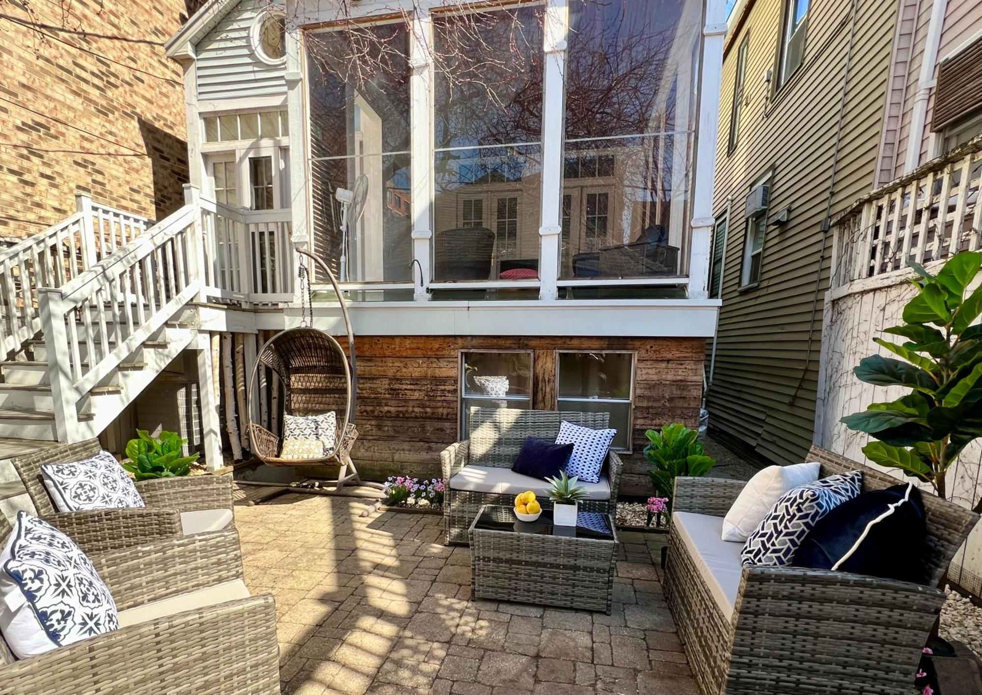 5 Bedroom Huge House In Location Parking Fireplace Back Yard Hébergement de vacances