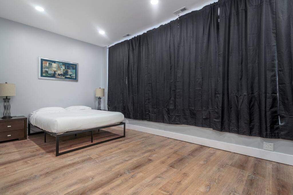 Apartment Mtm Fully Furnished In Old Town - 2 Beds Chicago