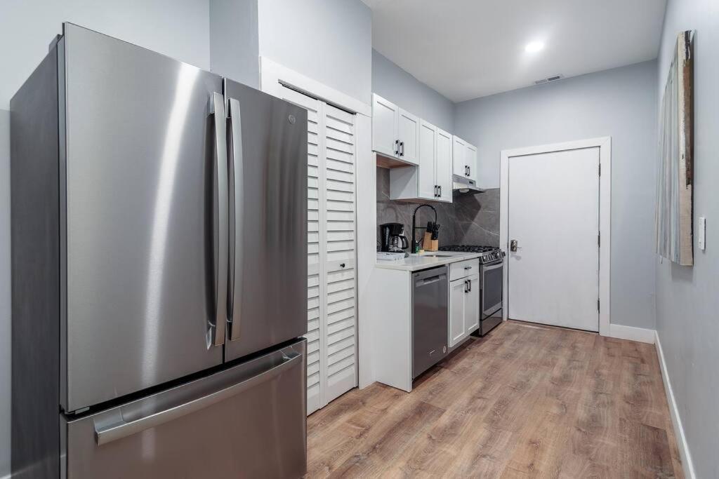 Apartment Mtm Fully Furnished In Old Town - 2 Beds