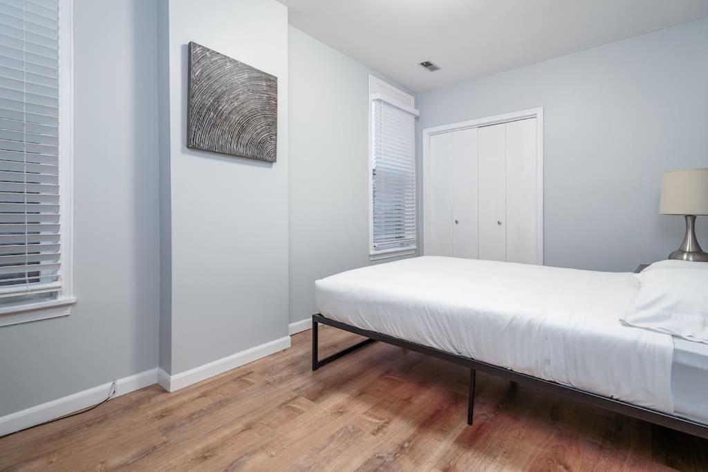 Beautiful Remodeled Penthouse Unit In Old Town Hébergement de vacances