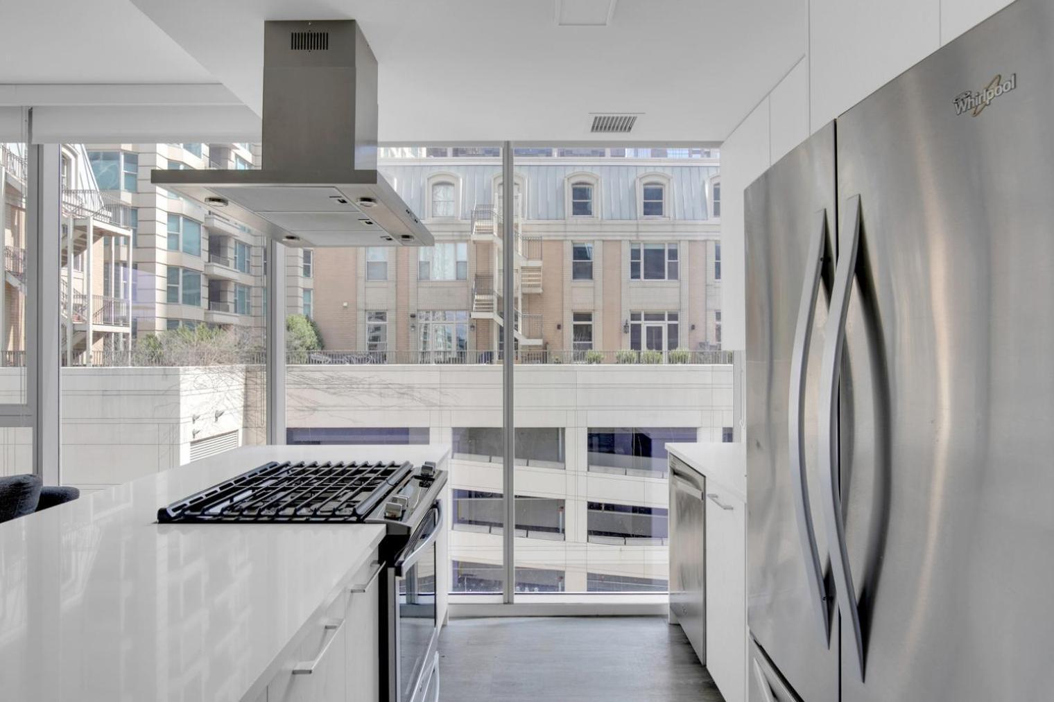 River N 1br W Gym Pool Nr Magnificent Mile Chi-125 Apartment Chicago