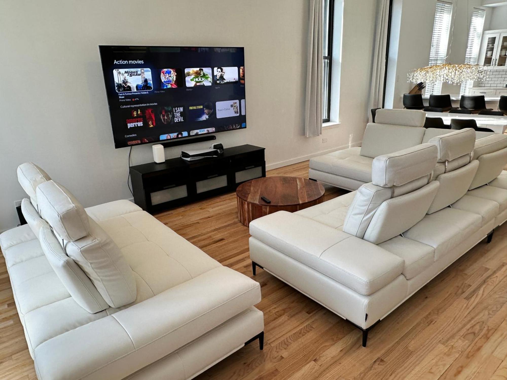 Luxe Spacious Sfh In Bucktown With Secure Parking * Chicago