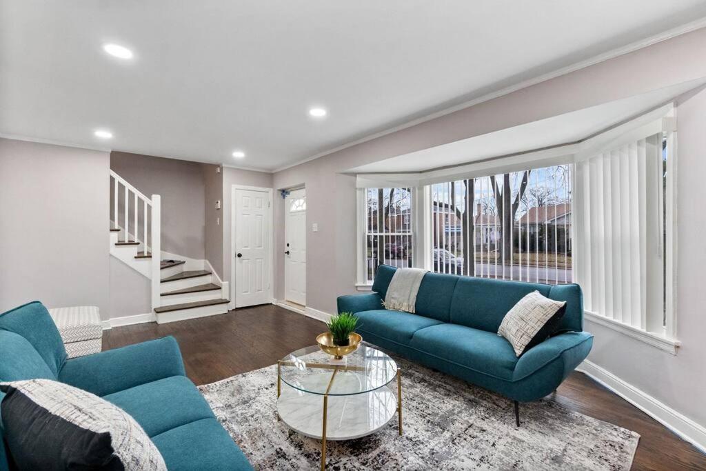 A Away From Home! Villa