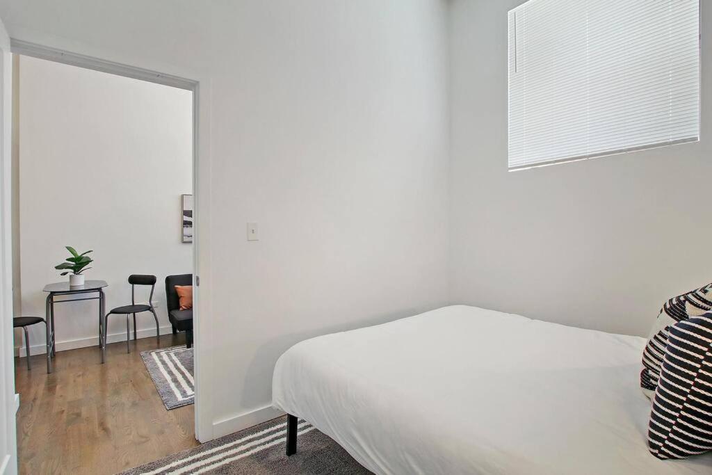Apartment 1br Adorable With In-unit Laundry - 206 Chicago