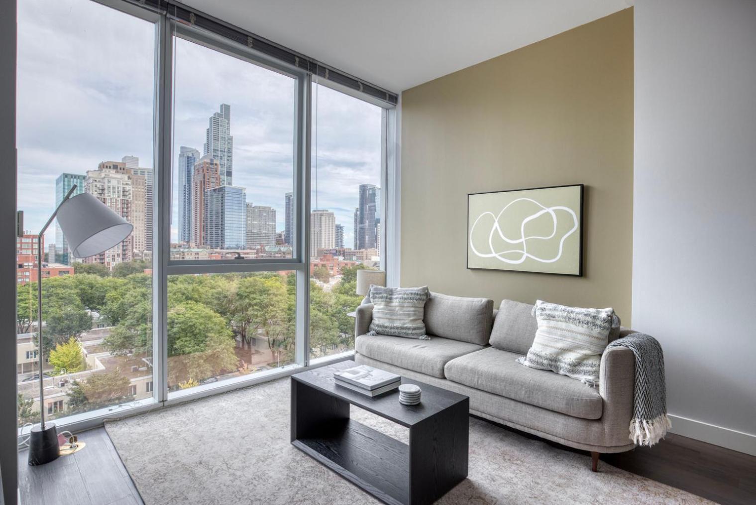 South Loop 1br W Sauna Fire Pits Nr L Park Chi-989 Chicago