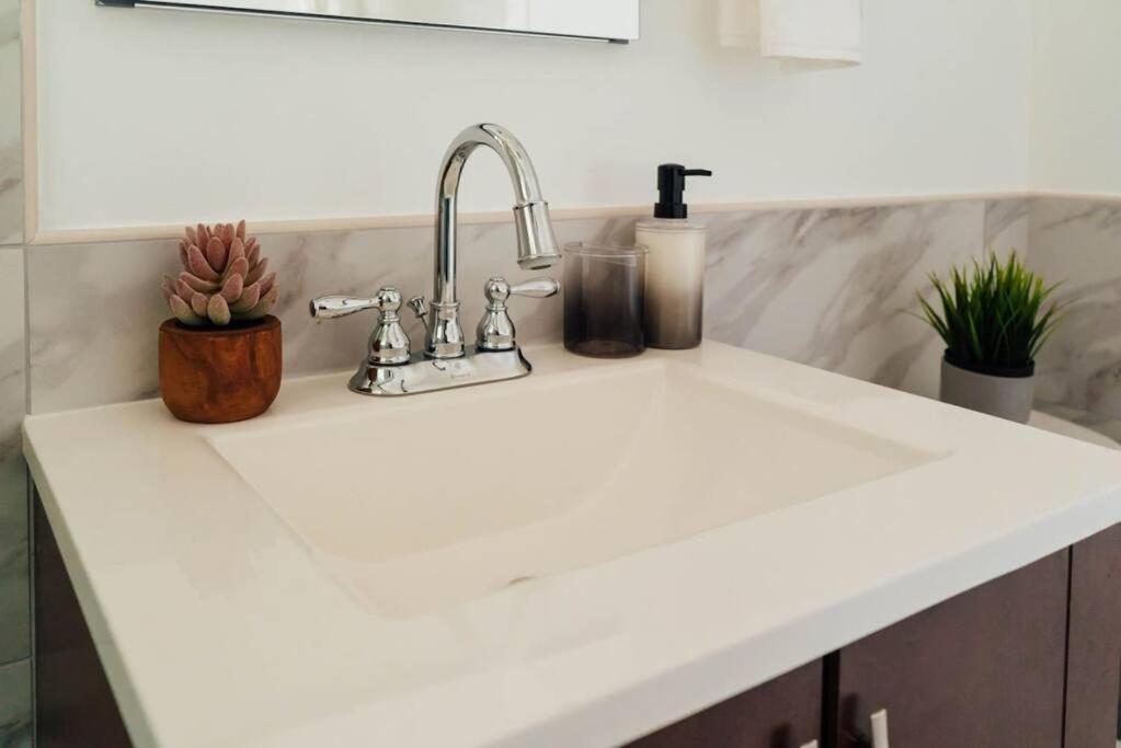 Apartment Well-equipped In The City! - Belmont B13 Chicago