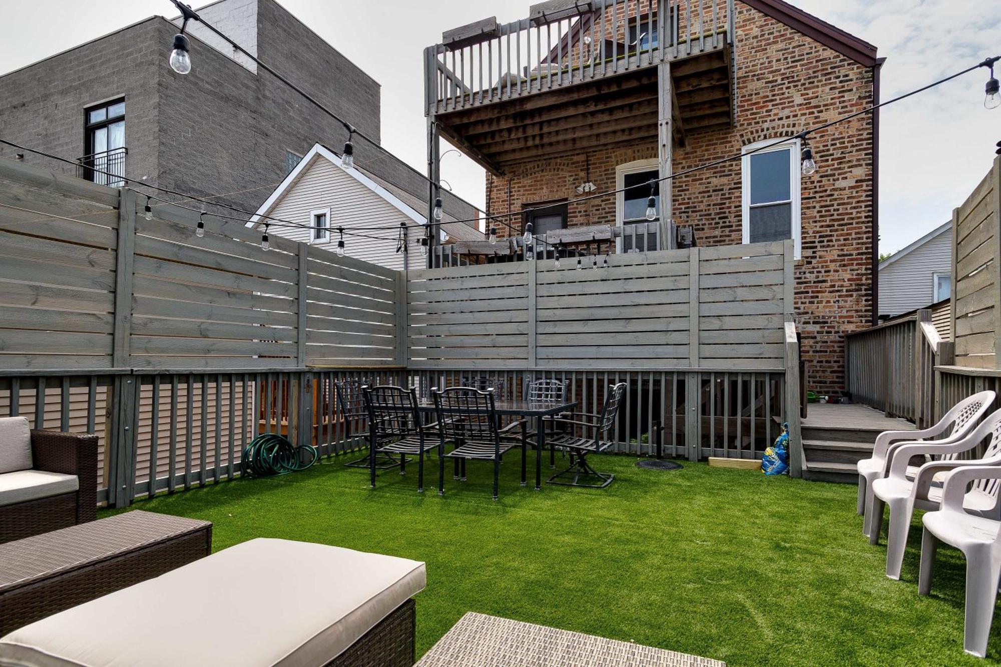 Apartment 3 Flat Building Downtown - With Private Patios