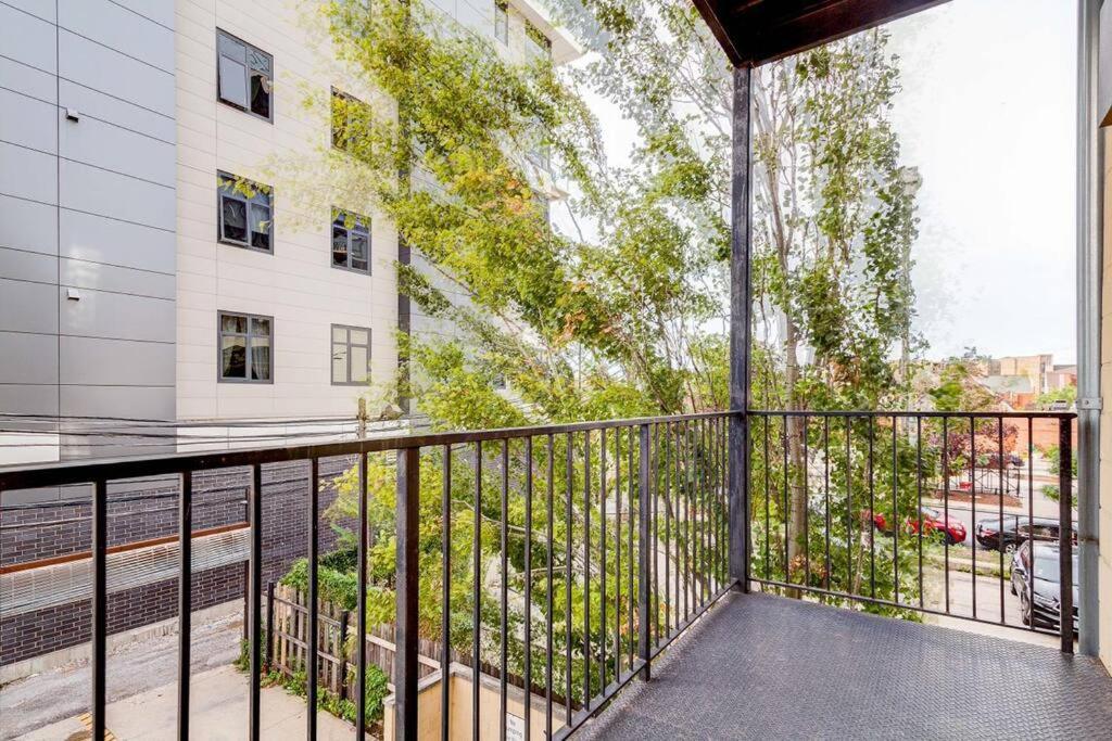 870 1&2 - 2 Separate In Same Building * Chicago