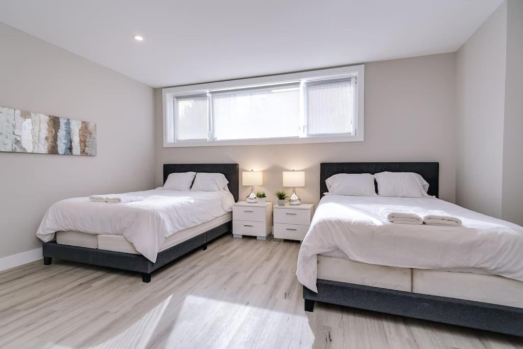Stunning Duplex #1 - Downtown River North Apartment
