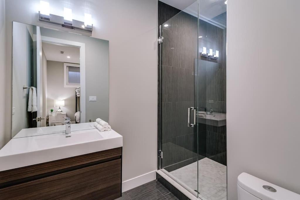 Stunning Duplex #1 - Downtown River North Chicago