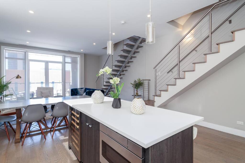 2 Newly Built Luxury With Private Roofdeck * Chicago