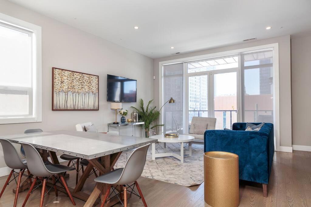 2 Newly Built Luxury With Private Roofdeck *