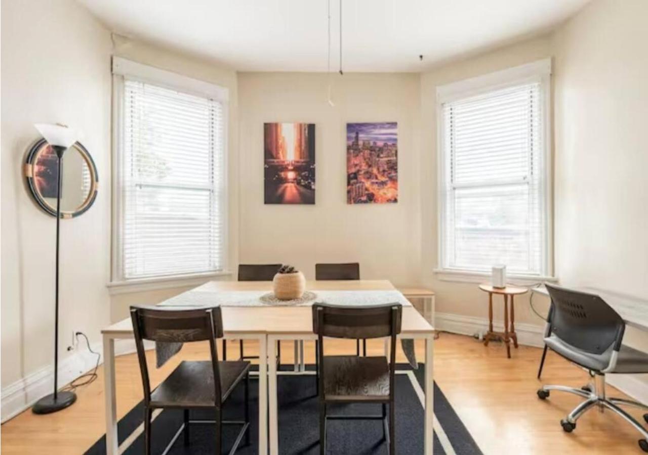 The Roscoe Village Appartement *
