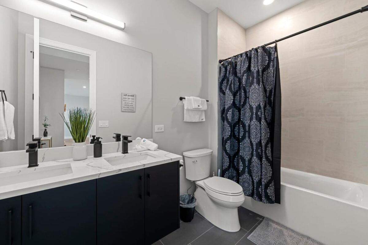 Apartment Insta-worthy 3bed 2bath Brand New W Balcony *