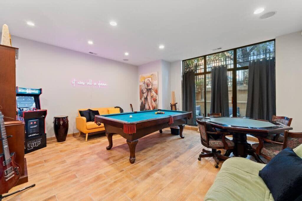 Holiday home Zen Oasis Of Elegance: Expansive Executive