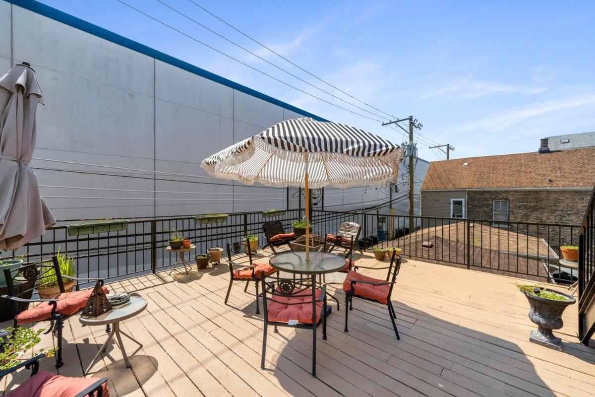 Zen Oasis Of Elegance: Expansive Executive Chicago