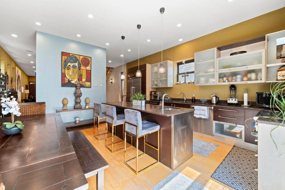 Zen Oasis Of Elegance: Expansive Executive