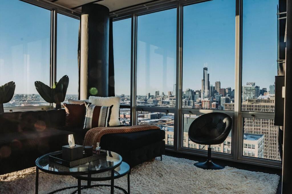Stunning Panoramic Views & Free Parking