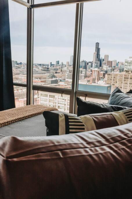 Stunning Panoramic Views & Free Parking Chicago